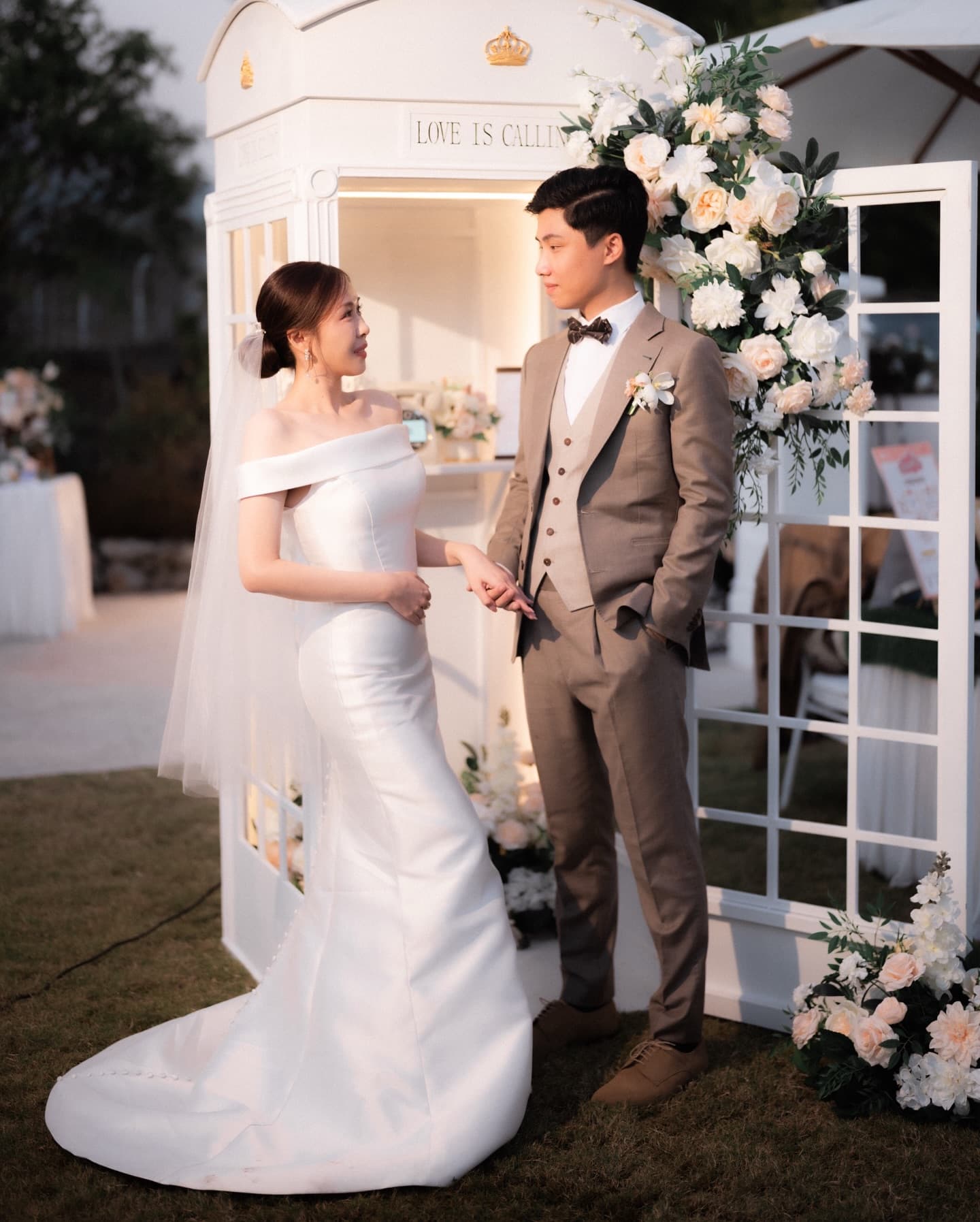 Love is Calling video guestbook — Wedding