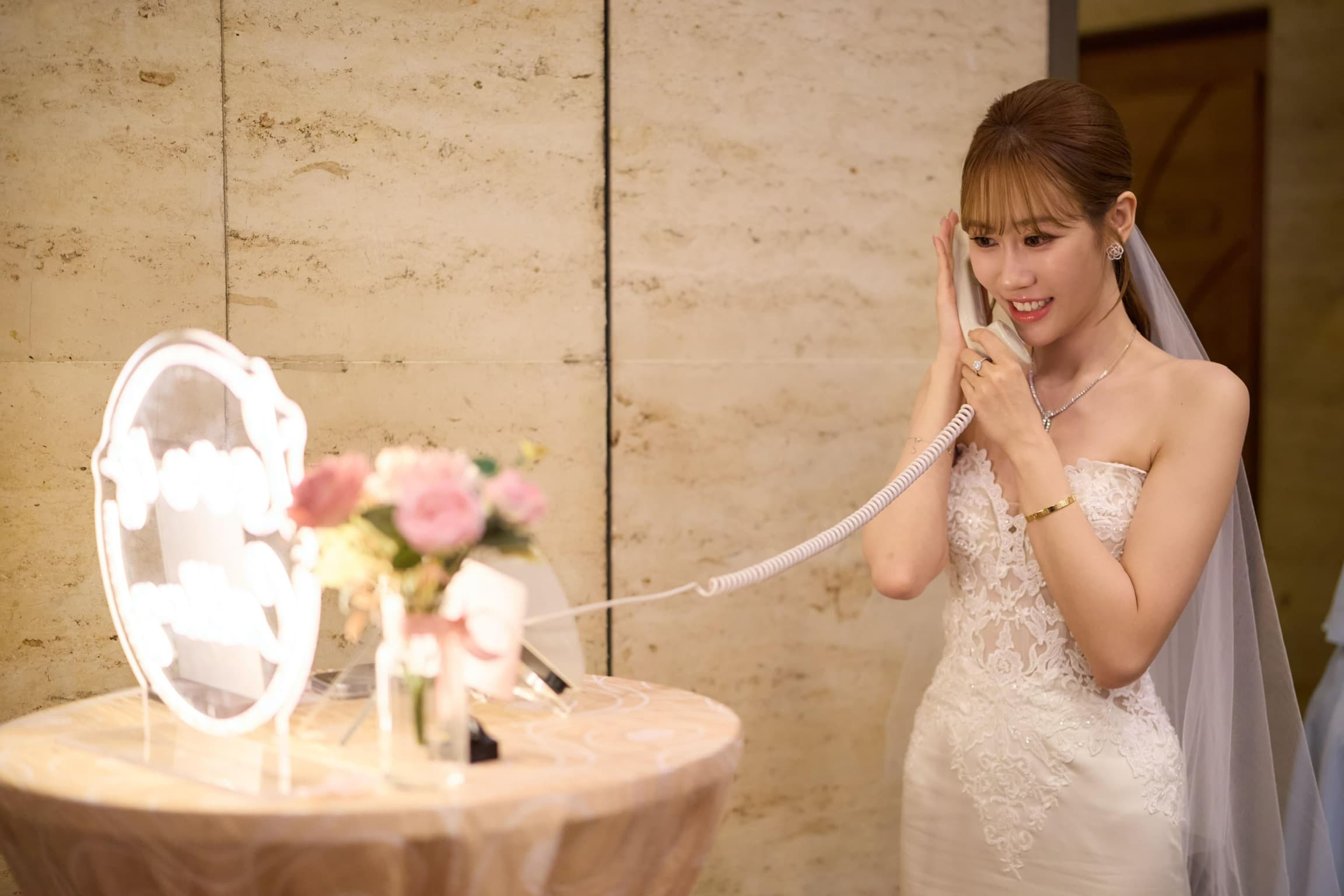 Love is Calling video guestbook — Wedding